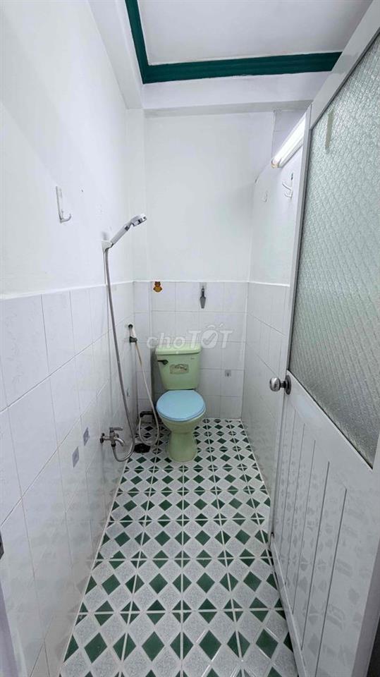 PHÒNG TRỌ SẠCH ĐẸP RIÊNG BIỆT GIỜ TỰ DO CHÍNH CHỦ GẦN HVCB