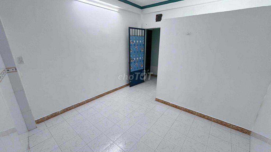 PHÒNG TRỌ SẠCH ĐẸP RIÊNG BIỆT GIỜ TỰ DO CHÍNH CHỦ GẦN HVCB