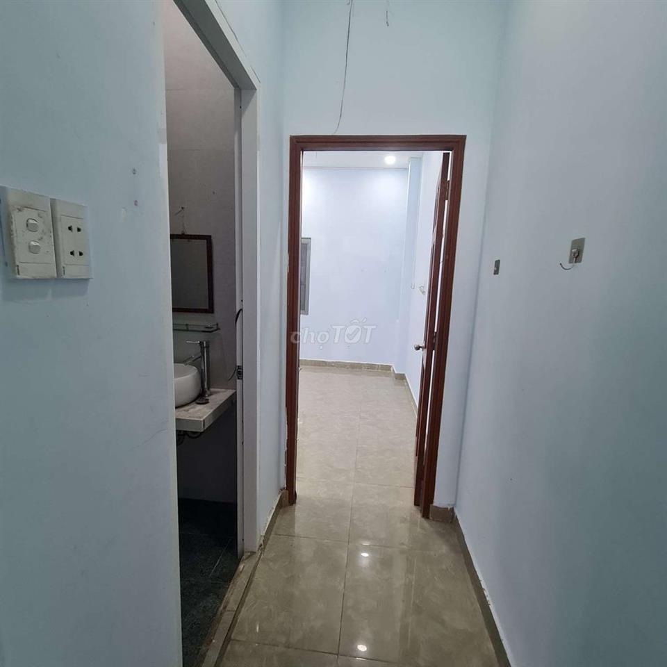 Cho thuê phòng mới cửa sổ