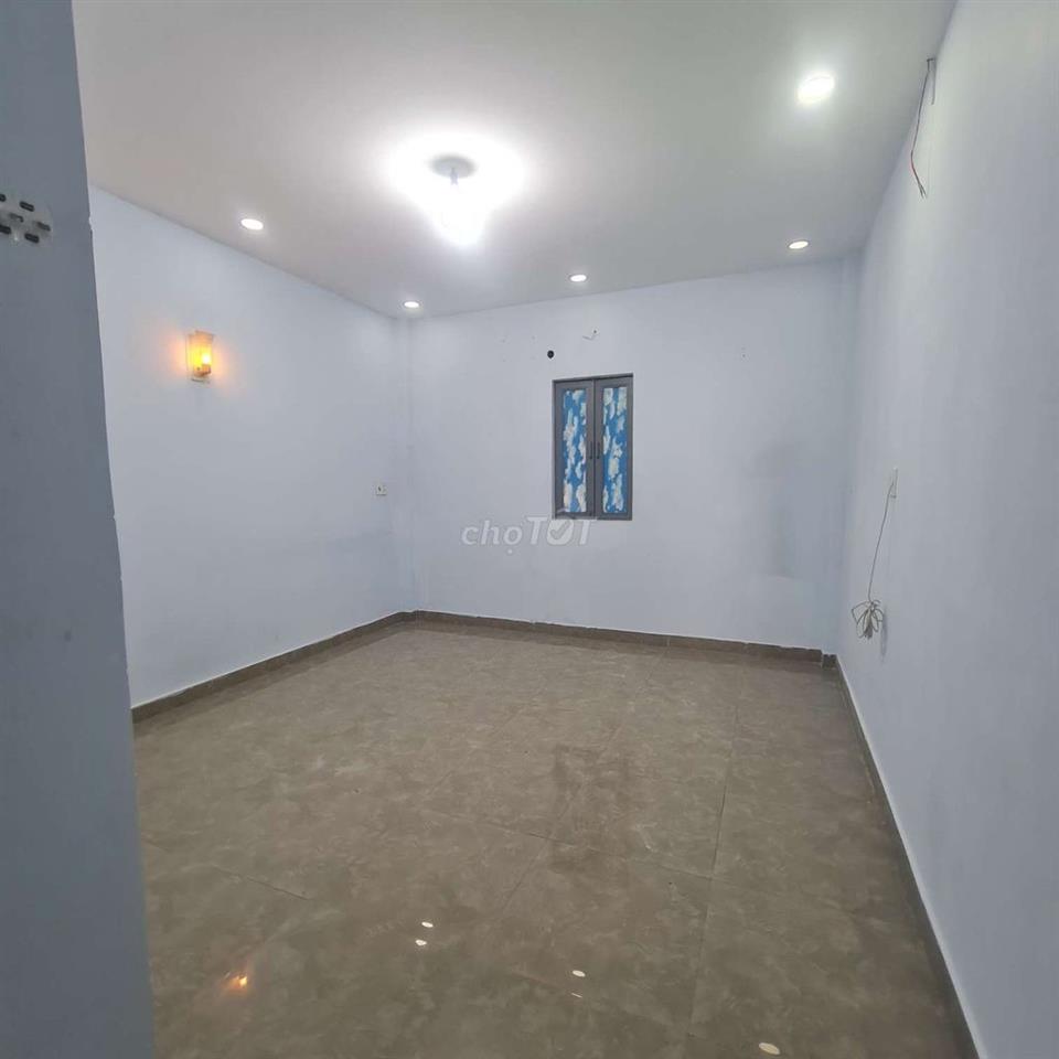 Cho thuê phòng mới cửa sổ