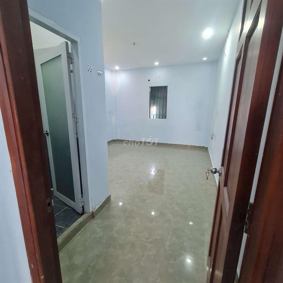 Cho thuê phòng mới cửa sổ