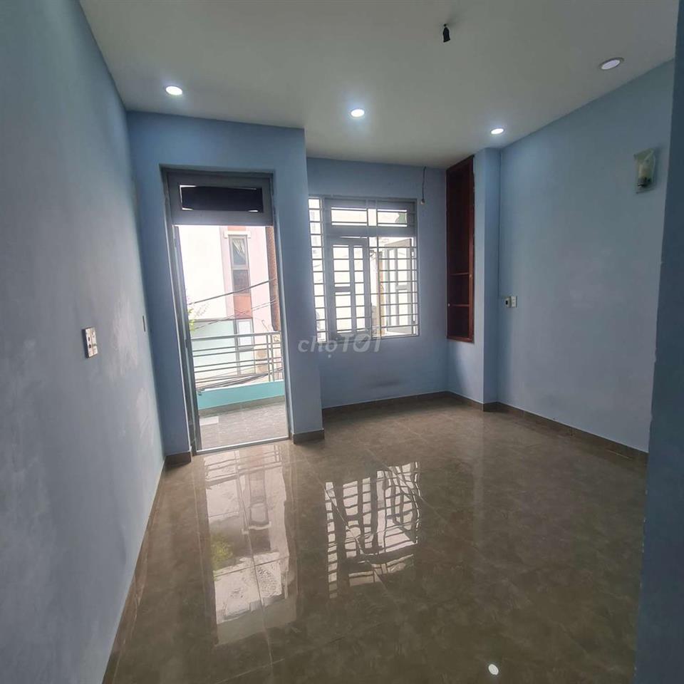 Phòng Ban công mới