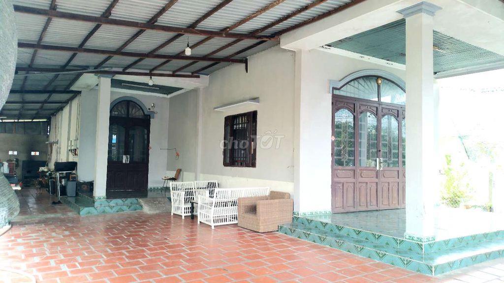 Bán đất tặng nhà kiên cố