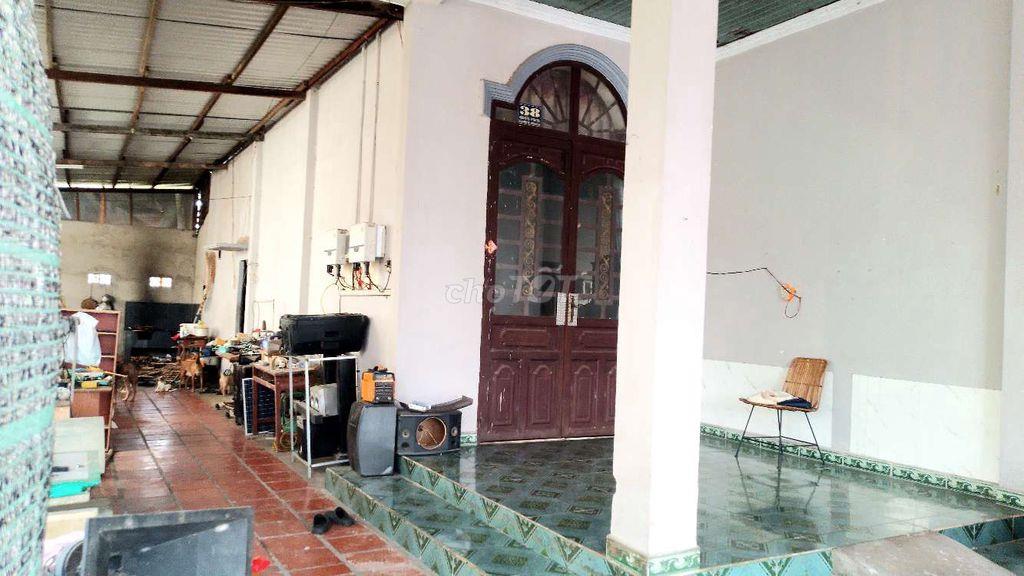 Bán đất tặng nhà kiên cố