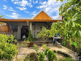 Nhà nguyên căn 90m², sân vườn, đầy đủ nội thất.