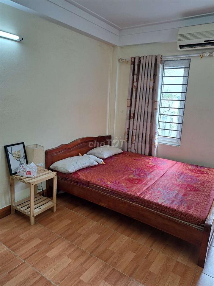 có phòng trọ độc thân cho thuê khu vực gần hồ tây