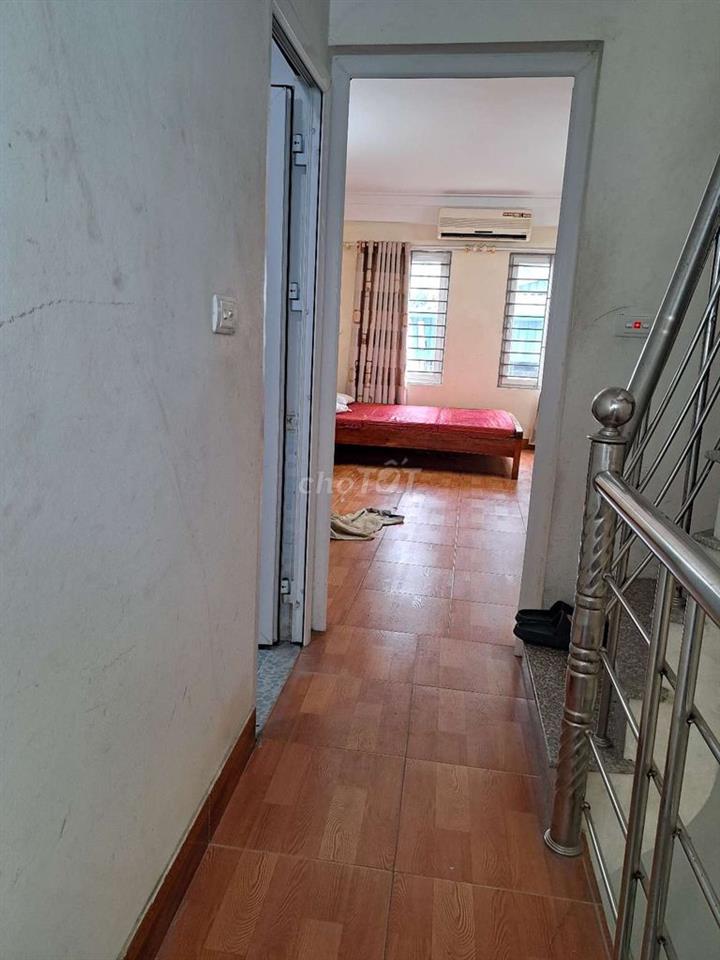 có phòng trọ độc thân cho thuê khu vực gần hồ tây