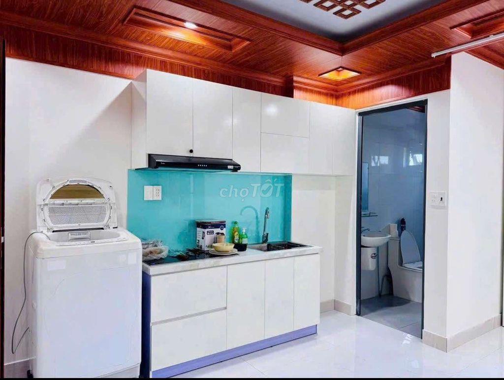 Căn hộ full nội thất,gần các trường Đông Á, Kiến Trúc,Kinh Tế,gần biển