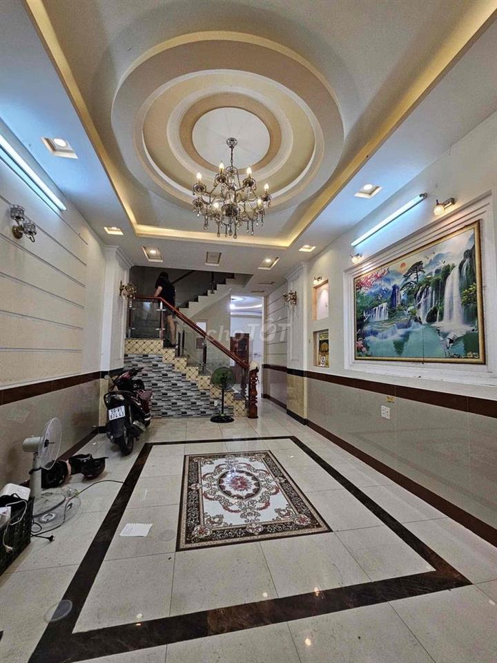 Nhà Nguyên Căn . Nội thất cơ bản. Điện nước giá nhà nước