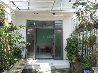 Nhà cấp 4 kiên cố ngay chợ Mười Giờ