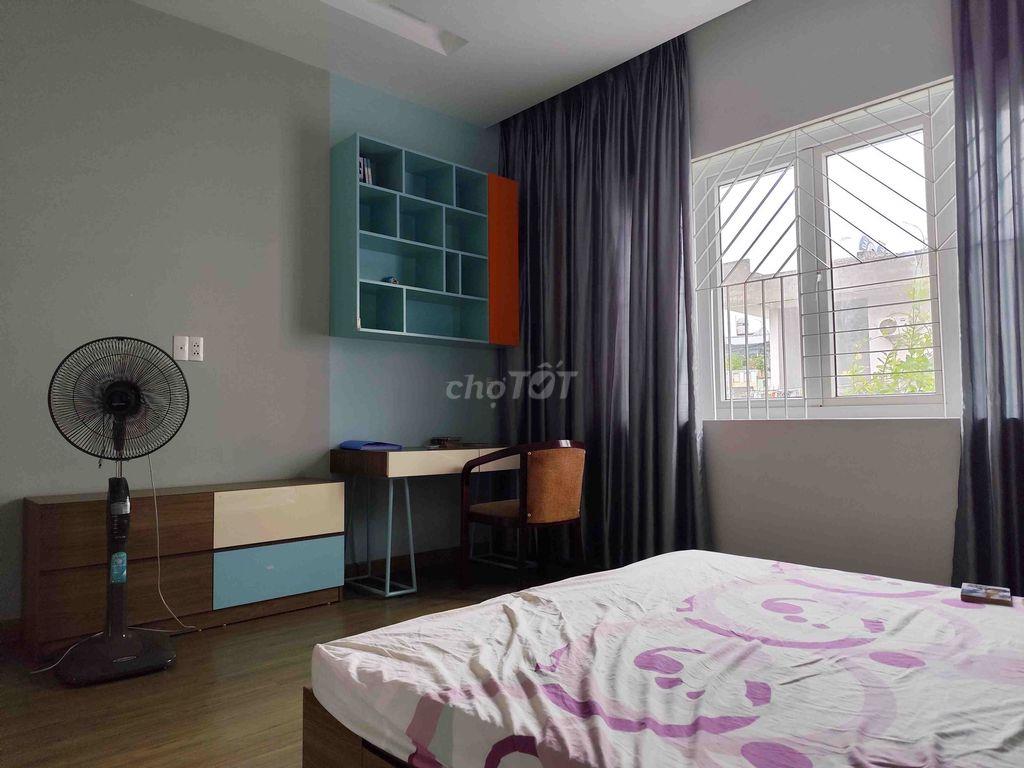 Nhà mặt tiền cho thuê