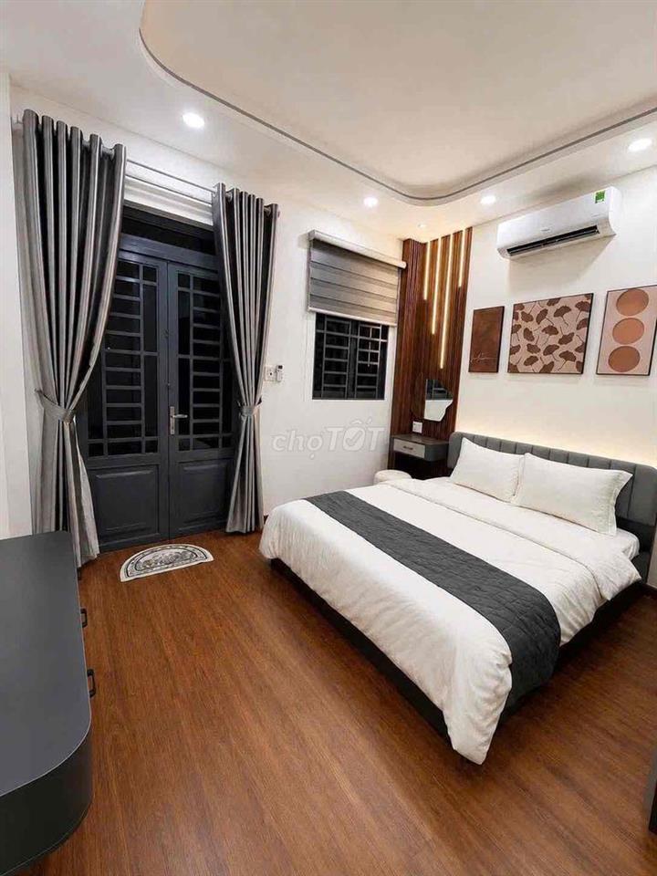 NHÀ ĐẸP FULL NỘI THẤT - NGAY CẦU BÔNG - DỌN VÀO Ở NGAY