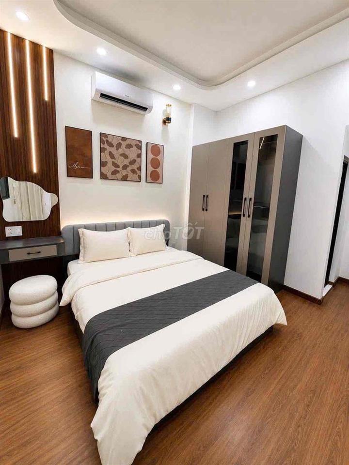 NHÀ ĐẸP FULL NỘI THẤT - NGAY CẦU BÔNG - DỌN VÀO Ở NGAY