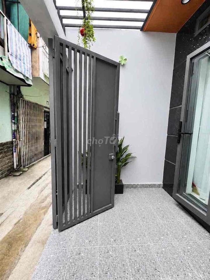 NHÀ ĐẸP FULL NỘI THẤT - NGAY CẦU BÔNG - DỌN VÀO Ở NGAY
