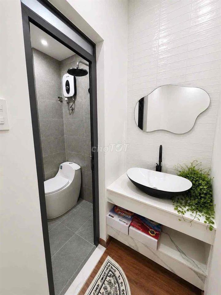 NHÀ ĐẸP FULL NỘI THẤT - NGAY CẦU BÔNG - DỌN VÀO Ở NGAY