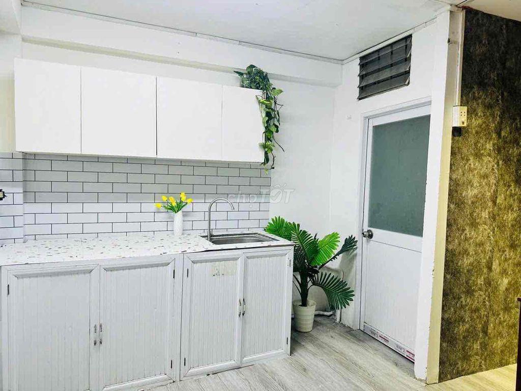 2PN - FULL NỘI THẤT - BẾP TRÊN DƯỚI - DỌN VÀO Ở NGAY CHỢ CÂY QUÉO