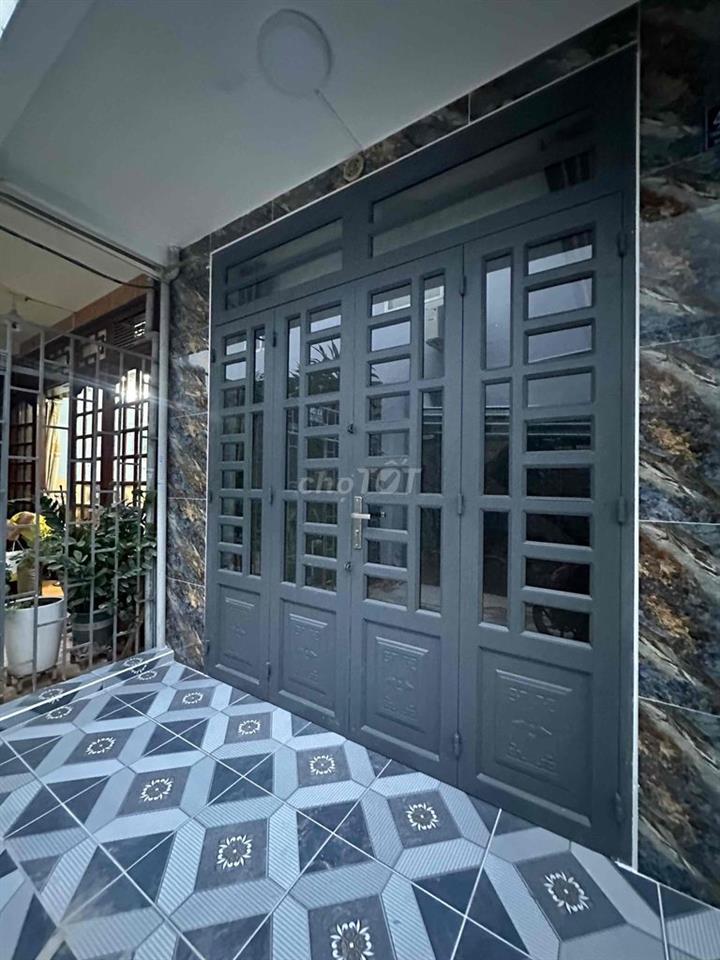 CHO THUÊ NHÀ DT CỰC LỚN 4PN - NẰM NGAY NGÃ BA THUẬN TIỆN DI CHUYỂN