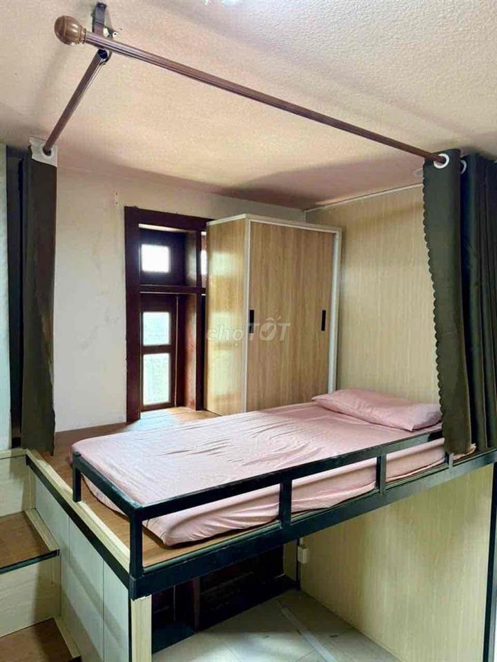 KTX TRONG CĂN BIỆT THỰ -  CỰC CHILL - CÁCH VLU 1KM - 1T8/GIƯỜNG HSSV