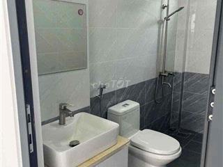 Cho thuê CHDV Nguyễn Đình Chiểu P3 Phú Nhuận  Vị trí : nằm sát Phan xí