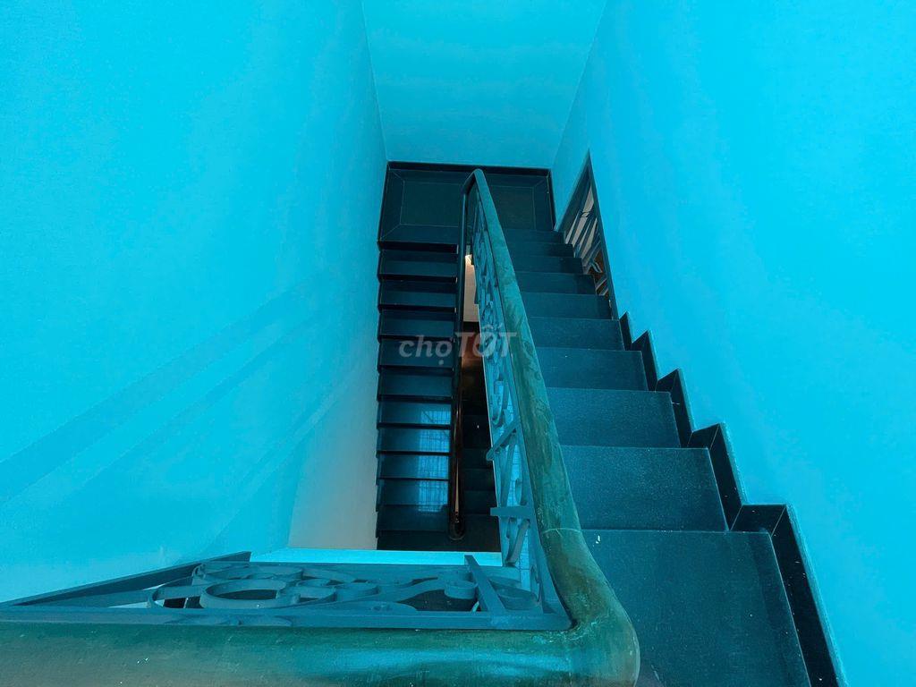 Cho Thuê [hoặc Bán] Q7 Ngang 6m Huỳnh Tấn Phát - Thu Sẵn 30Tr/Tháng