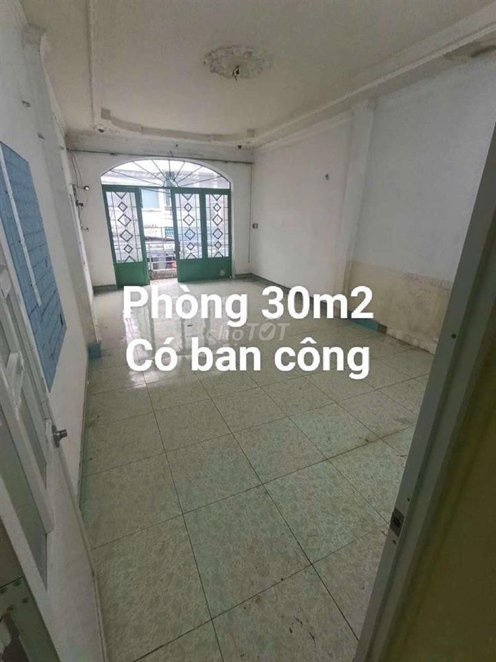 Hiện nhà mình trống 1 phòng cần cho thuê giá bình dân