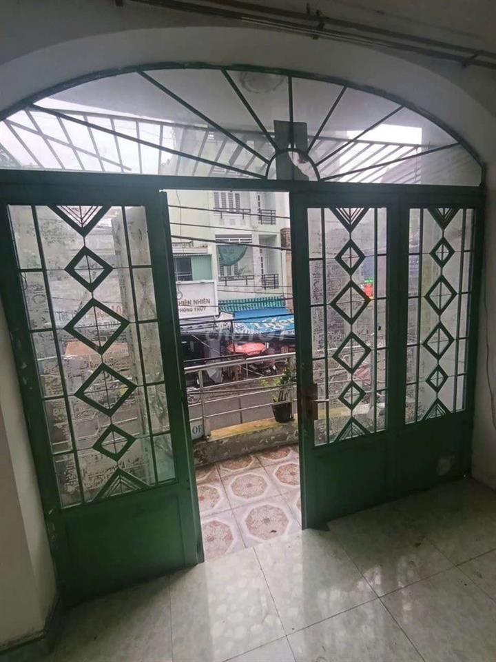 Hiện nhà mình trống 1 phòng cần cho thuê giá bình dân