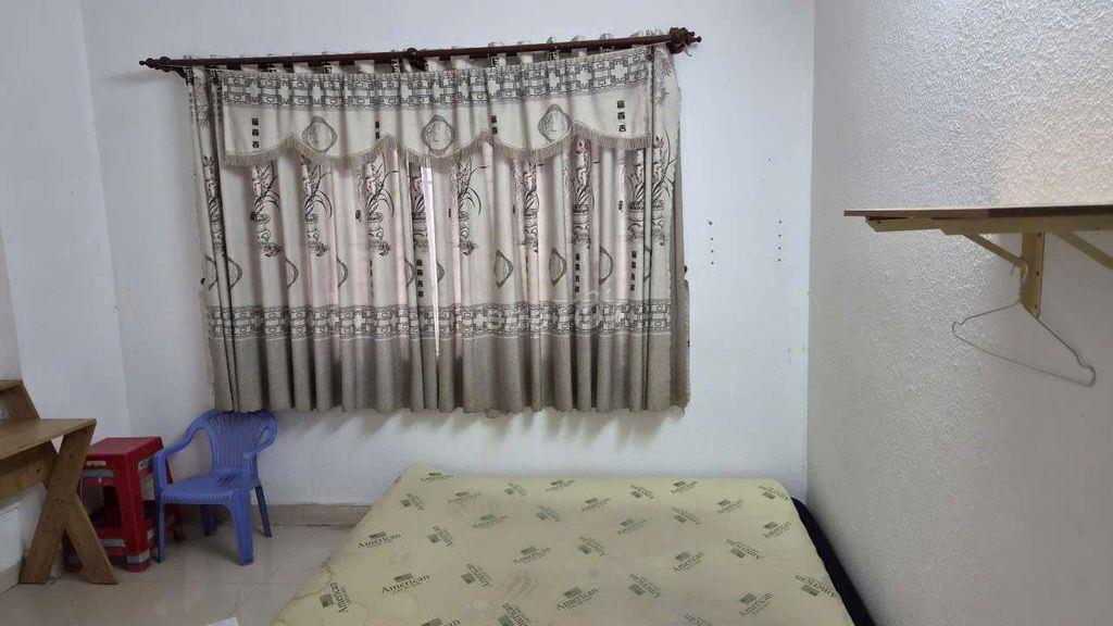 hiện nhà mình trống 1 phòng cần cho thuê như hình