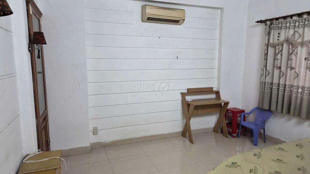 hiện nhà mình trống 1 phòng cần cho thuê như hình