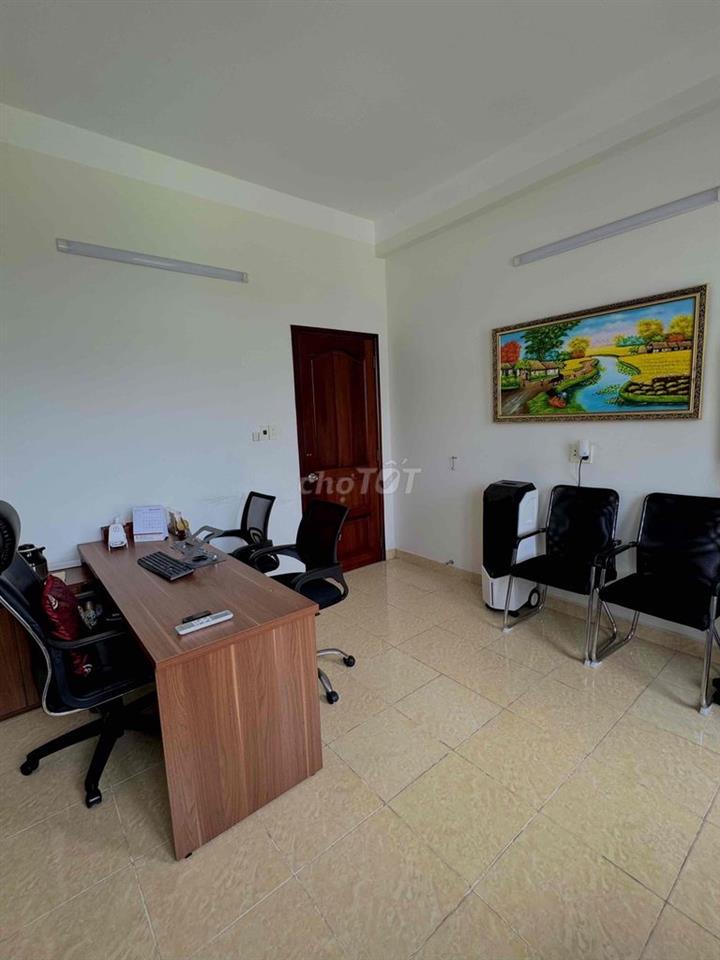 CHO THUÊ VĂN PHÒNG KINH DOANH GẦN PHẠM VĂN ĐỒNG