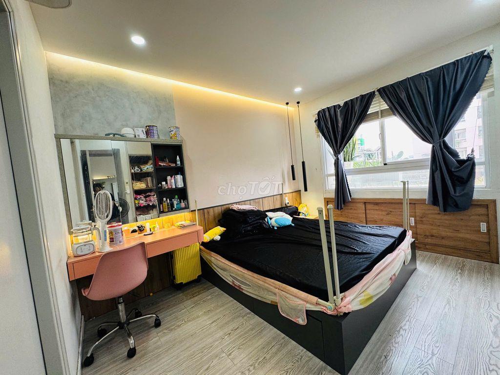 Chung cư 312 Lạc Long Quân, 2PN 2WC, DT: 66m2,