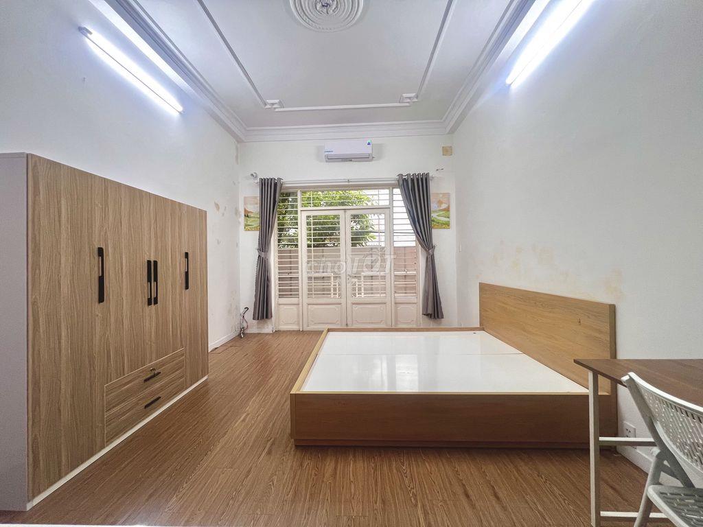 CHÍNH CHỦ CHO THUÊ STUDIO BAN CÔNG RỘNG – 28M² – QUẬN 4