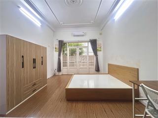 CHÍNH CHỦ CHO THUÊ STUDIO BAN CÔNG RỘNG – 28M² – QUẬN 4