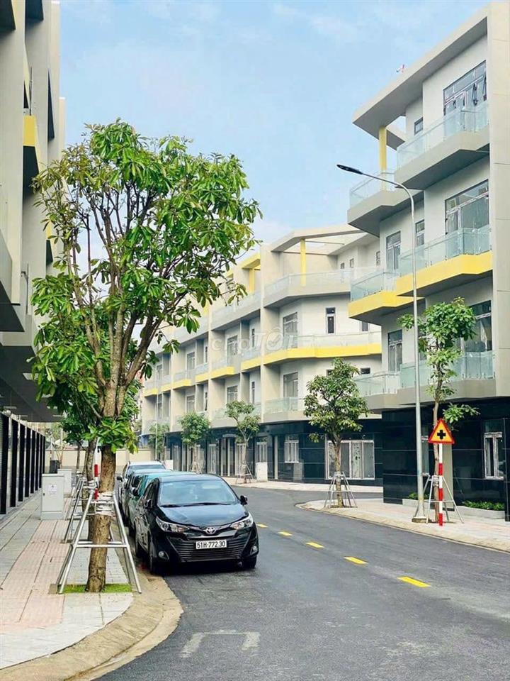 Nhà phố Bcons Uni Valley - chỉ với 9tỷ/căn !!!