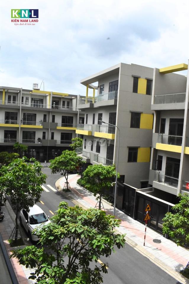 Nhà phố Bcons Uni Valley - chỉ với 9tỷ/căn !!!
