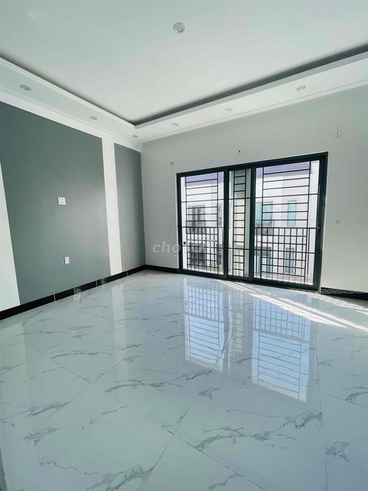Bán nhà 65m2 đã hoàn thiện