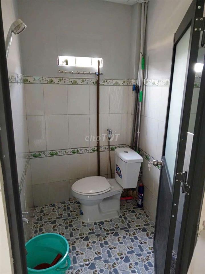 Bán nhà nhỏ mới vô ở liền