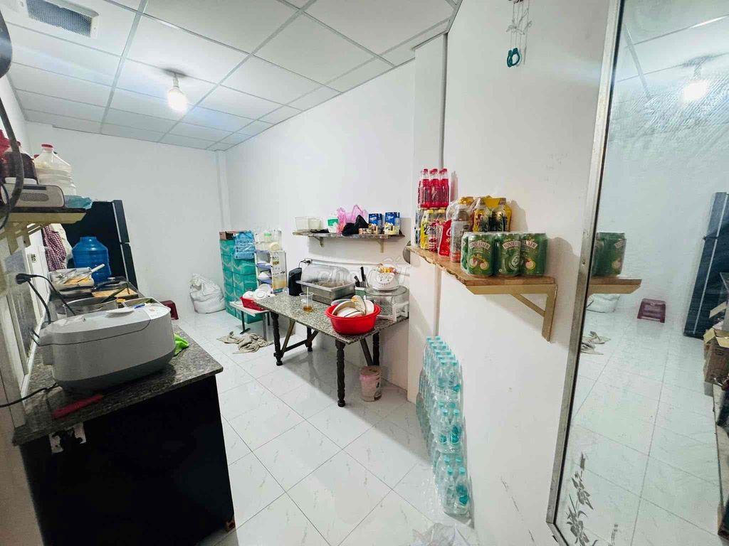 Cho Thuê MB kinh doanh bán căn tin (cơm nước) trạm sạc xe VinFast