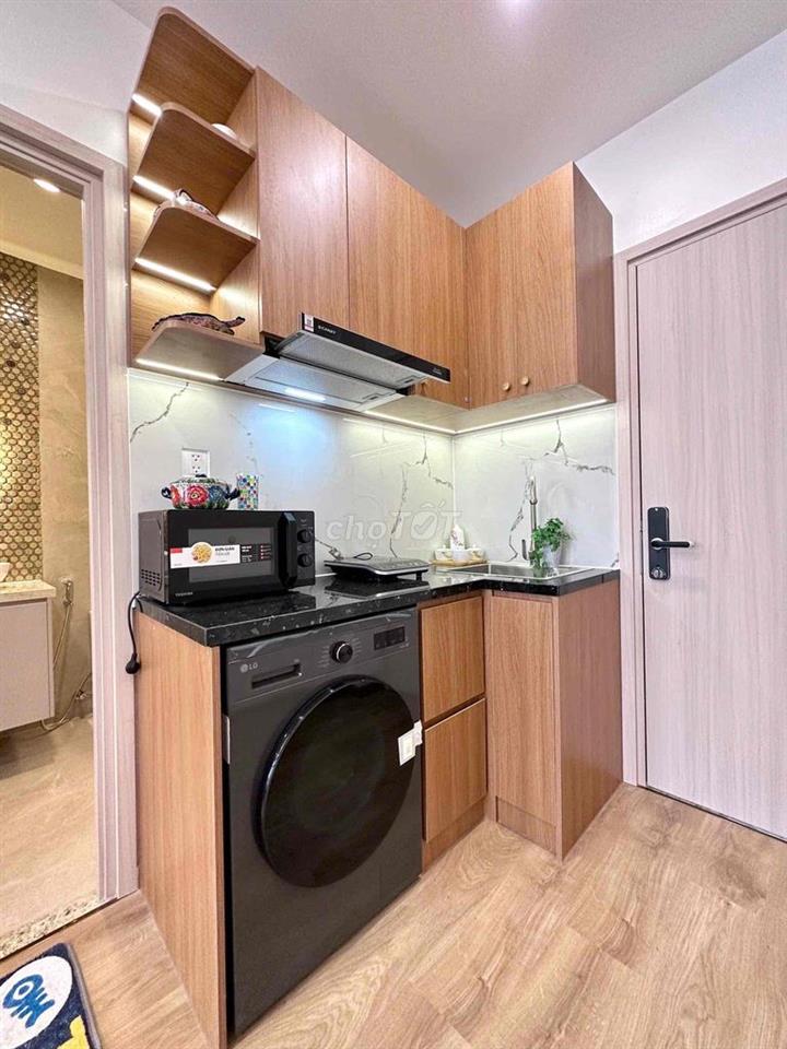 Cho thuê căn hộ ban công gần Lotte Mart, Sunrise City, ĐH TDTU, RMIT