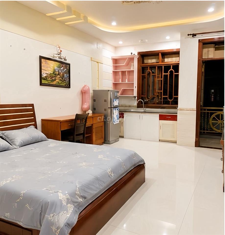 Cho thuê căn hộ mini 40m2 ban công siêu thoáng mát gần ngã 4 LLQ-ÂC