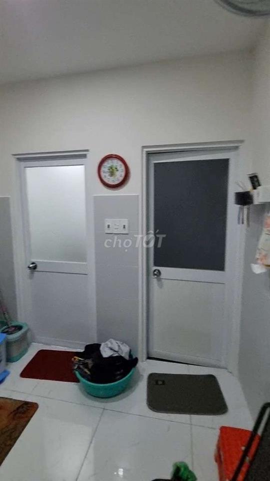 nhà xác bên chung cư uberine và đối diện vạn Phúc city