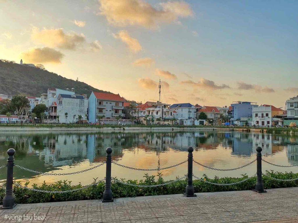 Phòng dạng nhà c4