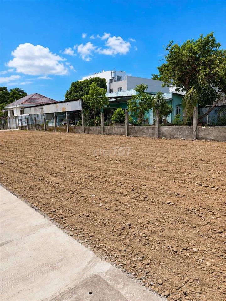 Đất 8x12m gần trường Phạm Văn Sáng xã Xuân Thới Sơn