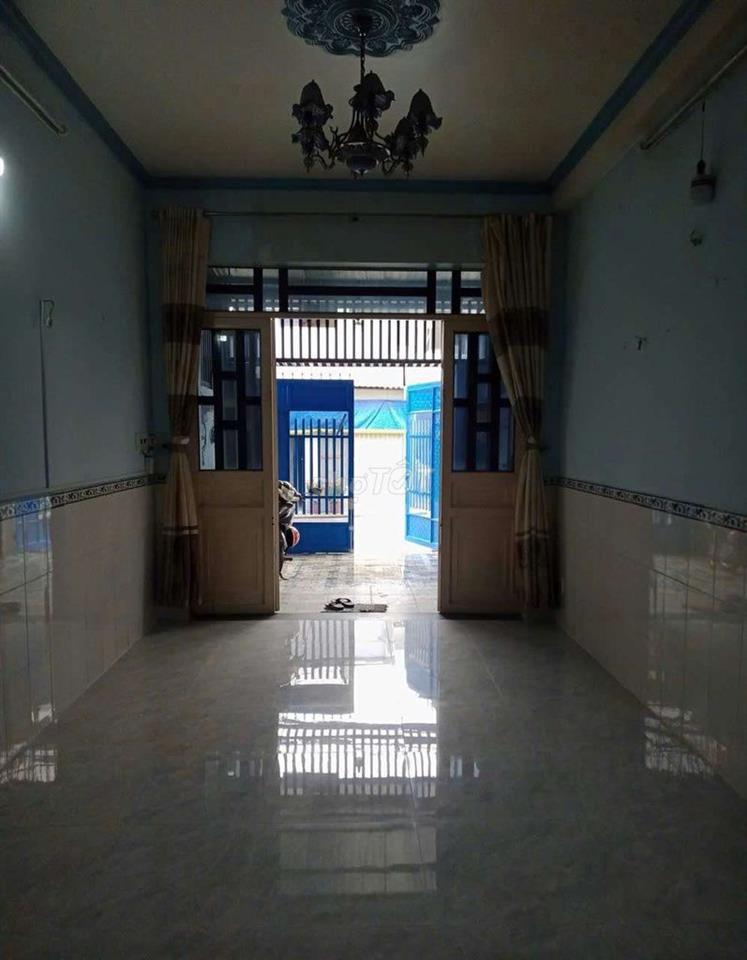 nhà 3.5x20m đúc 2 tấm mặt tiền đường nhựa gần chợ Bà Điểm