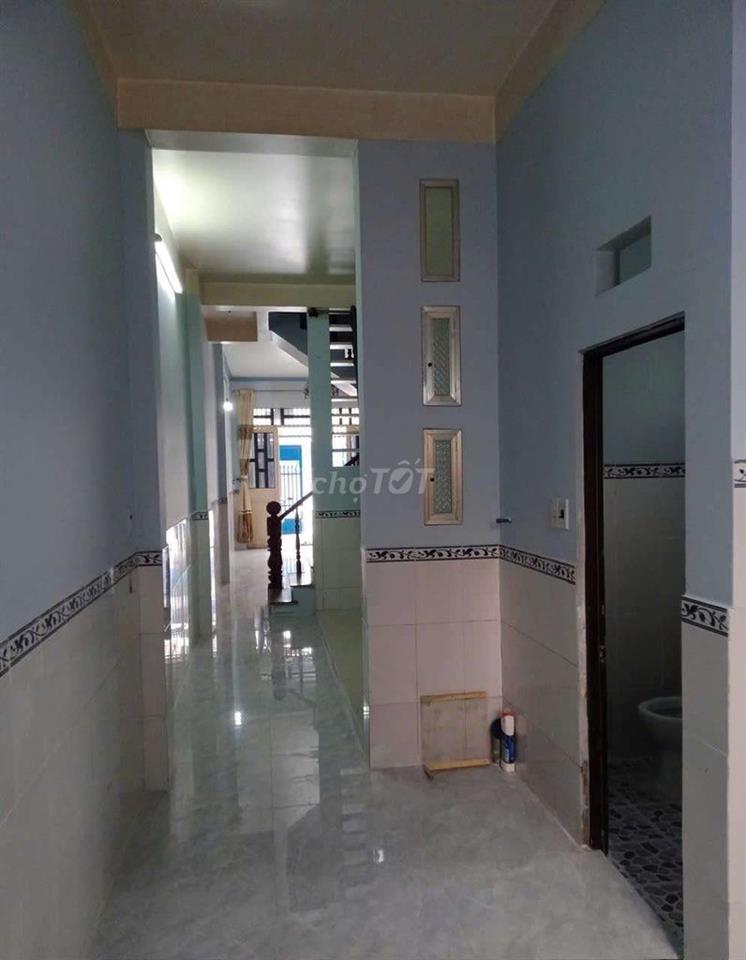 nhà 3.5x20m đúc 2 tấm mặt tiền đường nhựa gần chợ Bà Điểm