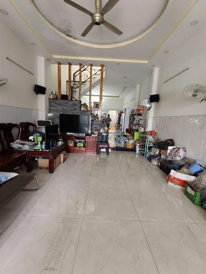 Nhà 5x19m đúc 3 tấm mặt tiền Bà Điểm 5