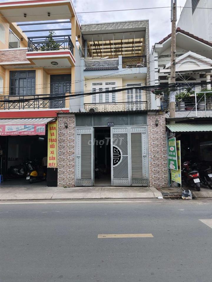 Nhà 5x19m đúc 3 tấm mặt tiền Bà Điểm 5