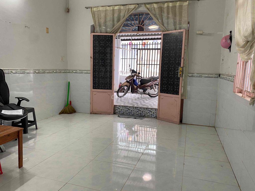 Nhà thuê gần chợ phú xuân