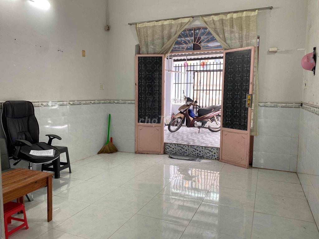 Nhà thuê gần chợ phú xuân