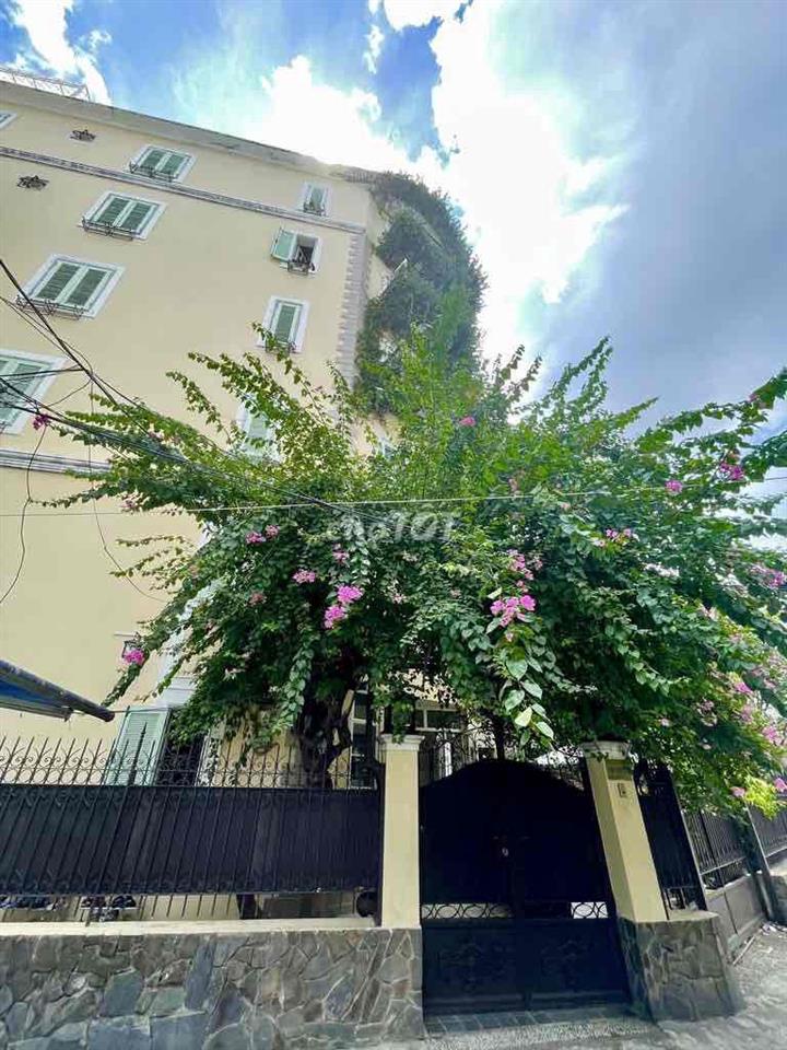 Phòng trong Village đối diện công viên Lê Thị Riêng cmt8 quận 10
