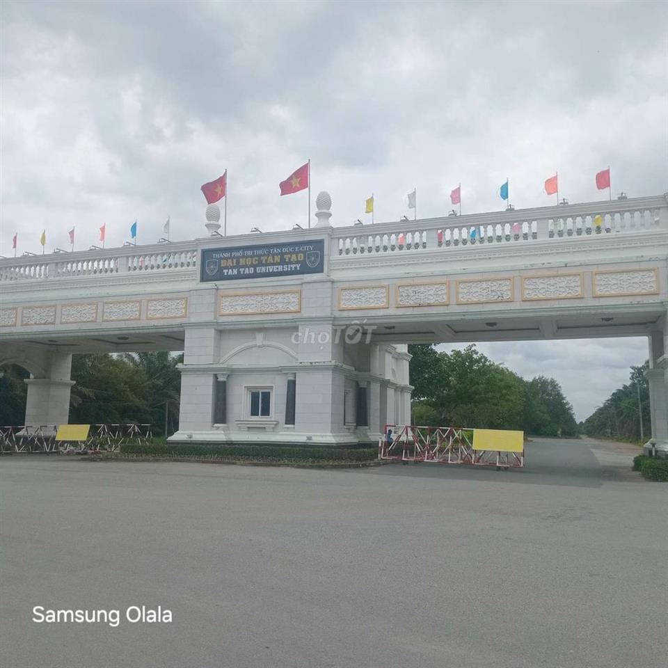 Ngộp ..chính chủ cần bán đất Đức Hòa